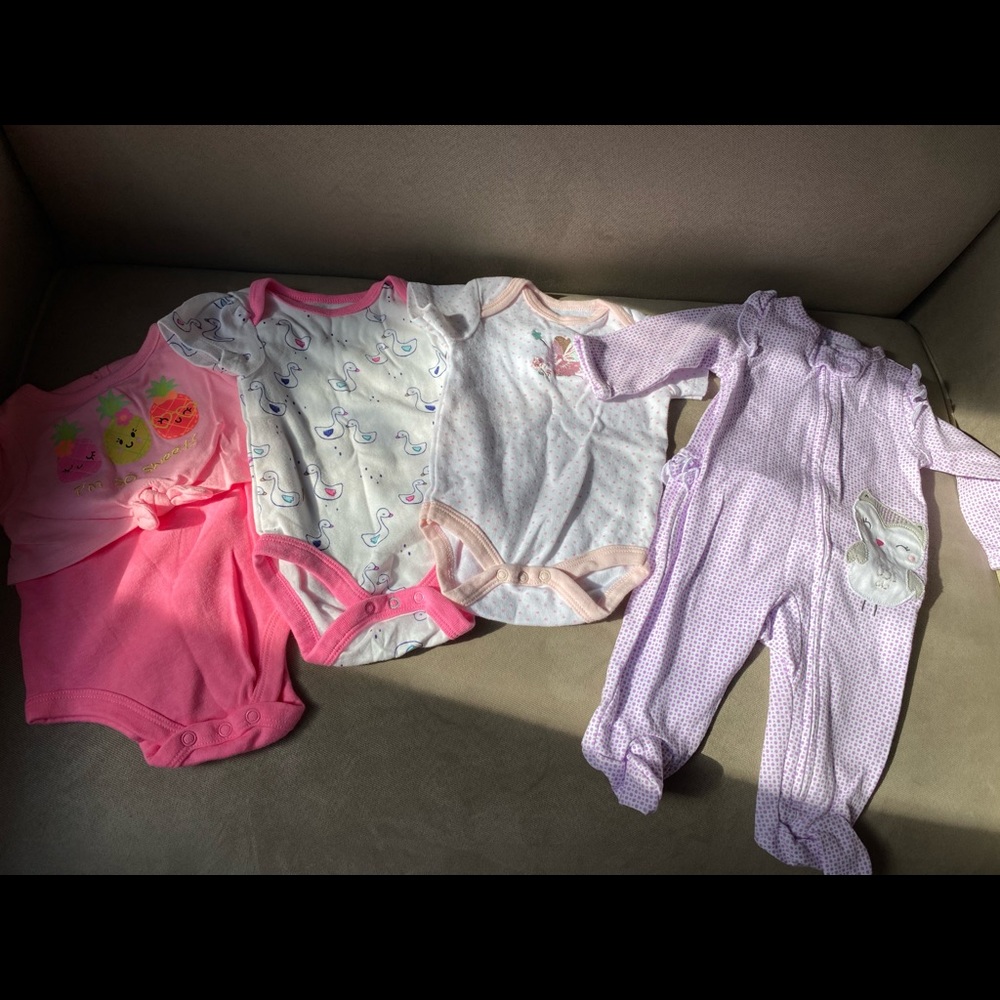 Bundle of 0-3 months Girls clothing